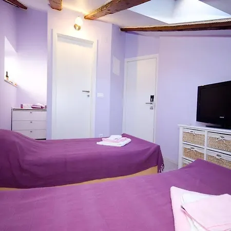 Casa de hóspedes Nautica 4*