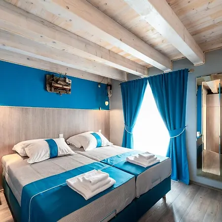Nautica Rooms