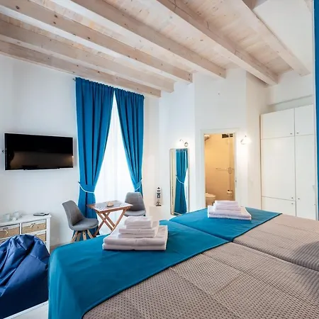 Guest house Nautica Rooms 4*