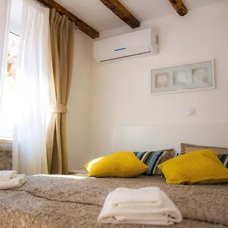 Nautica Rooms Guest house 4*
