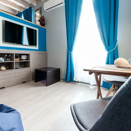 Guest house Nautica Rooms 4*